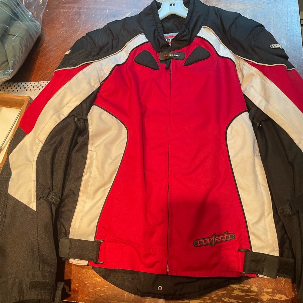 Motorcycle jacket